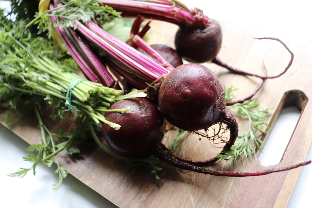 Vegetable Art, How to Paint with Vegetable Dye, Vegetable and fruit dye, how to paint without paint, how to may vegetable art, vegetable art making, Vegetable dye from Red Cabbage, Vegetable Dye from Beets