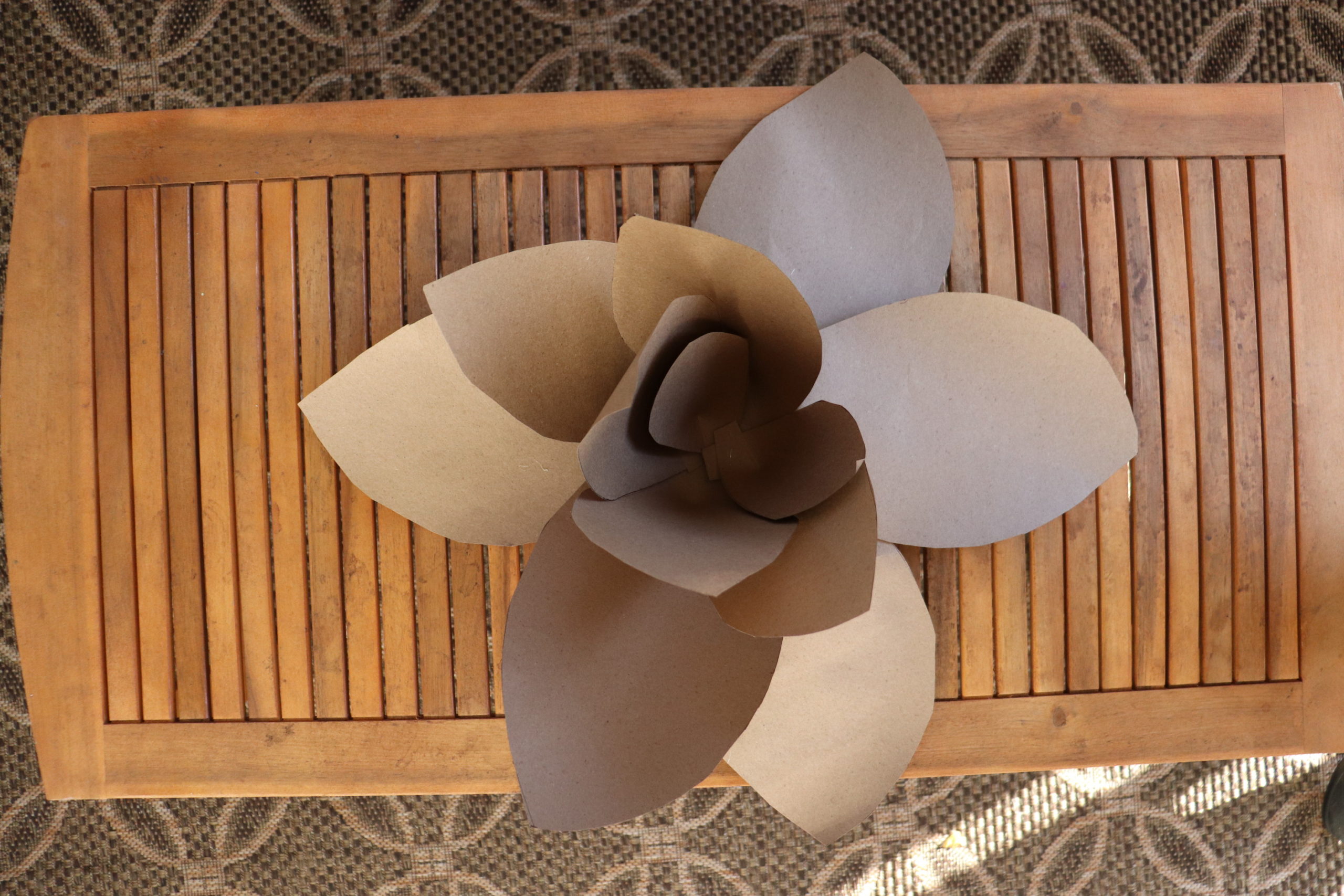 Flowers out of paper, How to make paper flowers, easy way to make large flowers out of paper, charlotte artist created florals out of paper, easy way to create flowers out of paper, Thanksgiving craft project